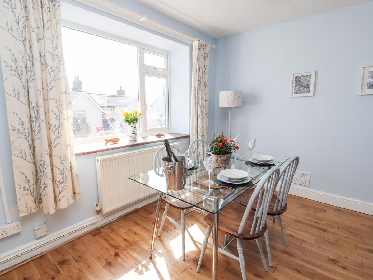 Euryn View Villa Llandudno Bagian luar foto