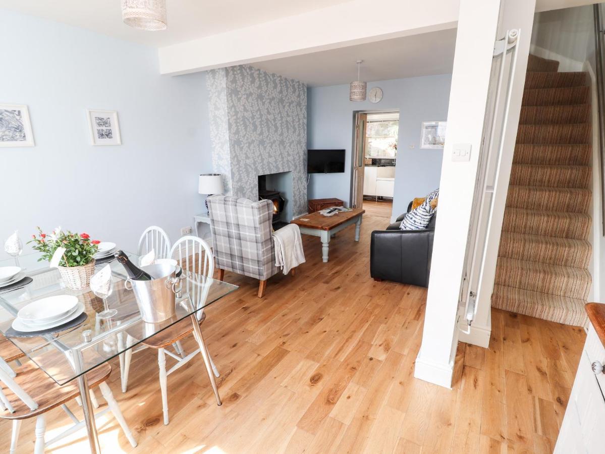 Euryn View Villa Llandudno Bagian luar foto