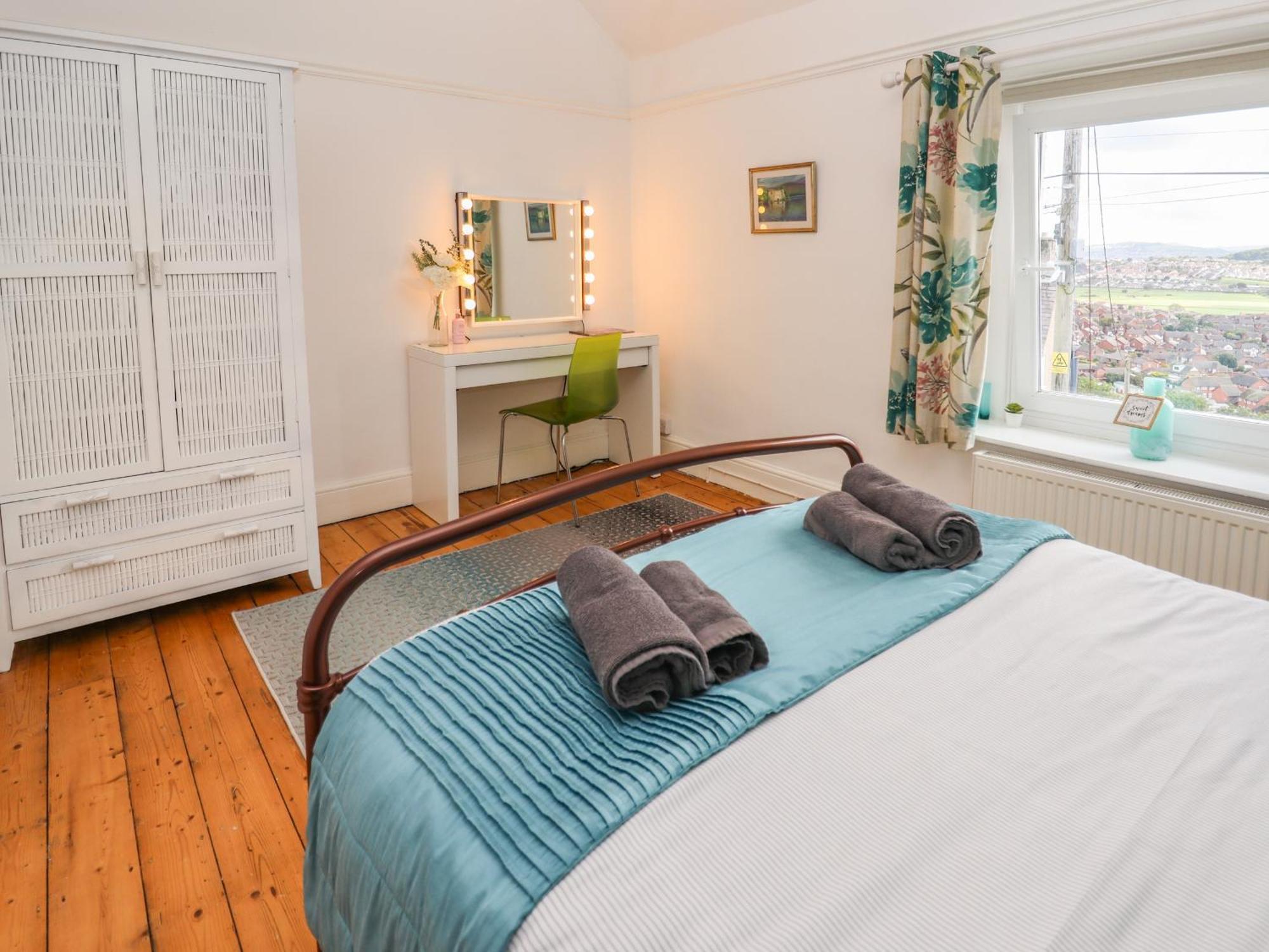 Euryn View Villa Llandudno Bagian luar foto